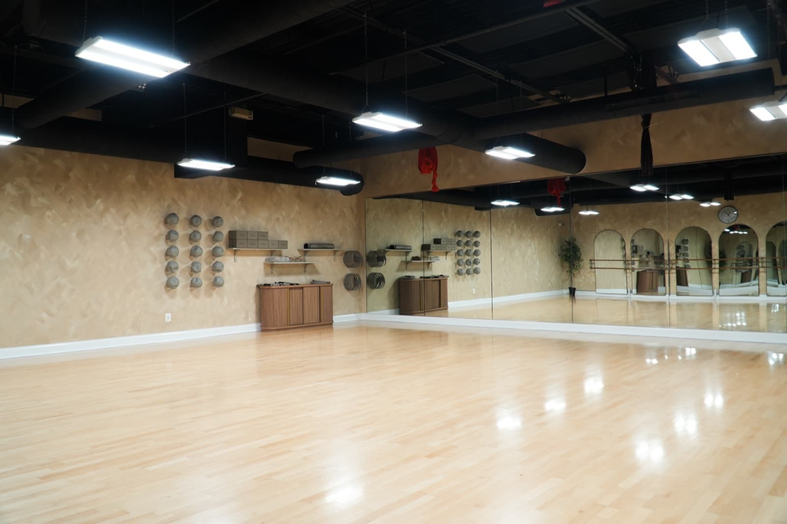 Amber Room at Brilliant DanceSport Studio