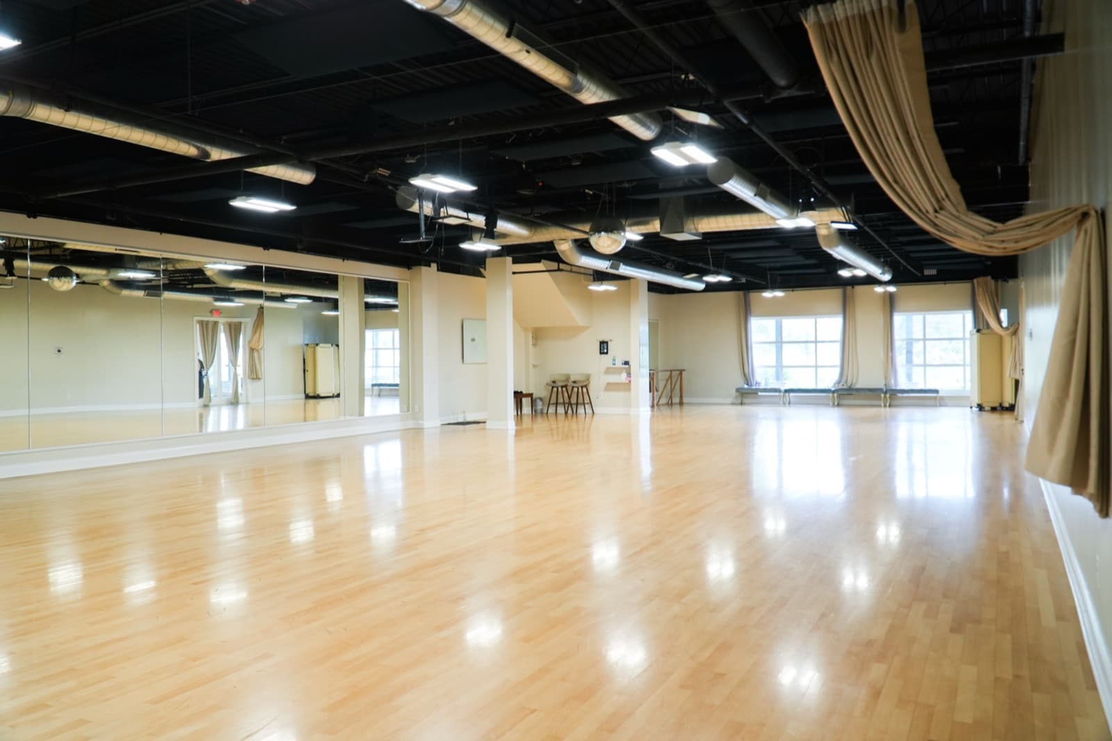 Diamond Ballroom at Brilliant DanceSport Studio