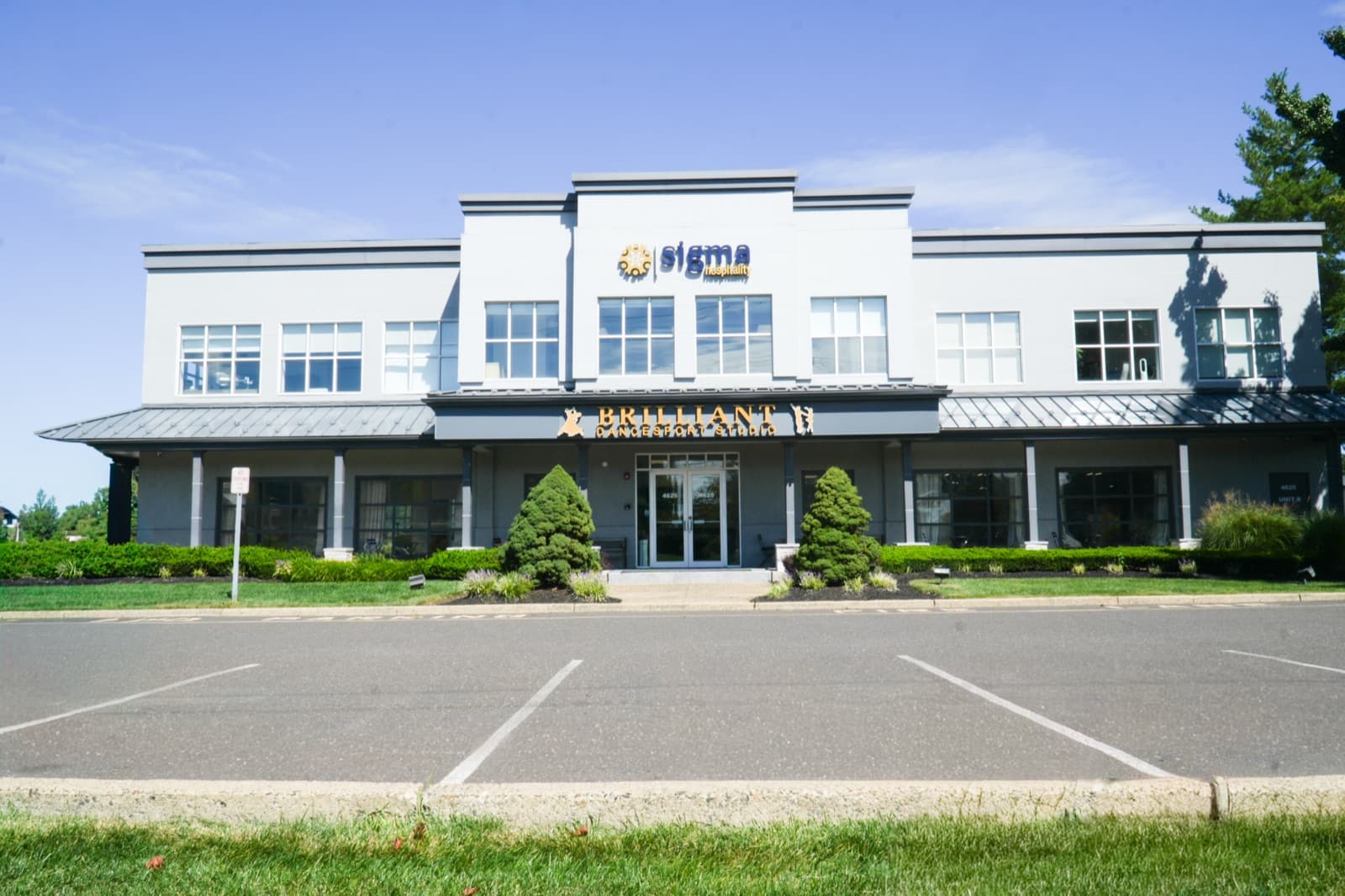 Studio exterior and parking